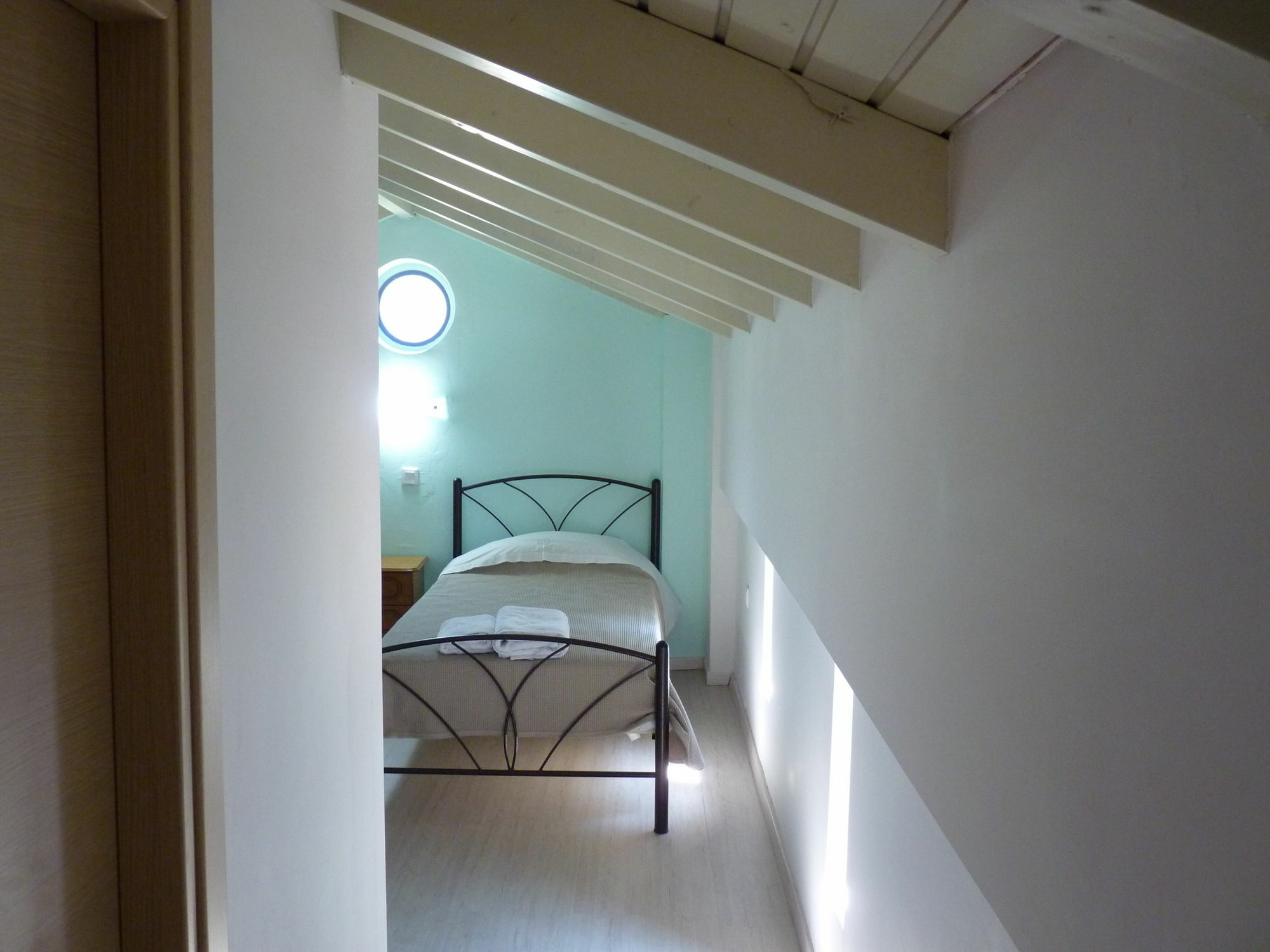 מיקרוס גיאלוס Ilianthos Apartments & Studios מראה חיצוני תמונה