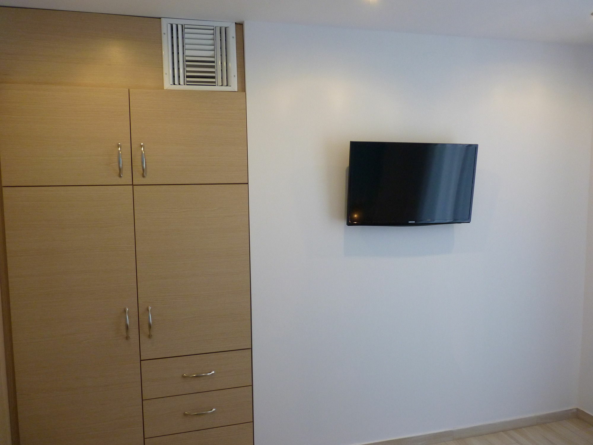 מיקרוס גיאלוס Ilianthos Apartments & Studios מראה חיצוני תמונה